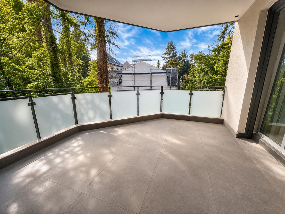 herrlicher, großer Balkon