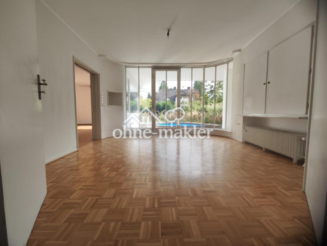 Esszimmer mit Einbauschrank
