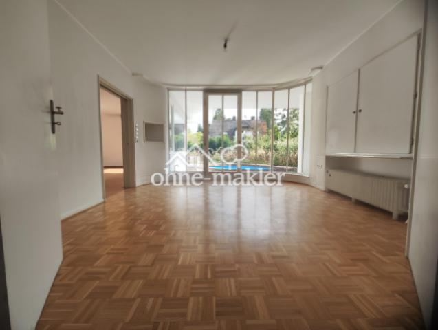 Esszimmer mit Einbauschrank