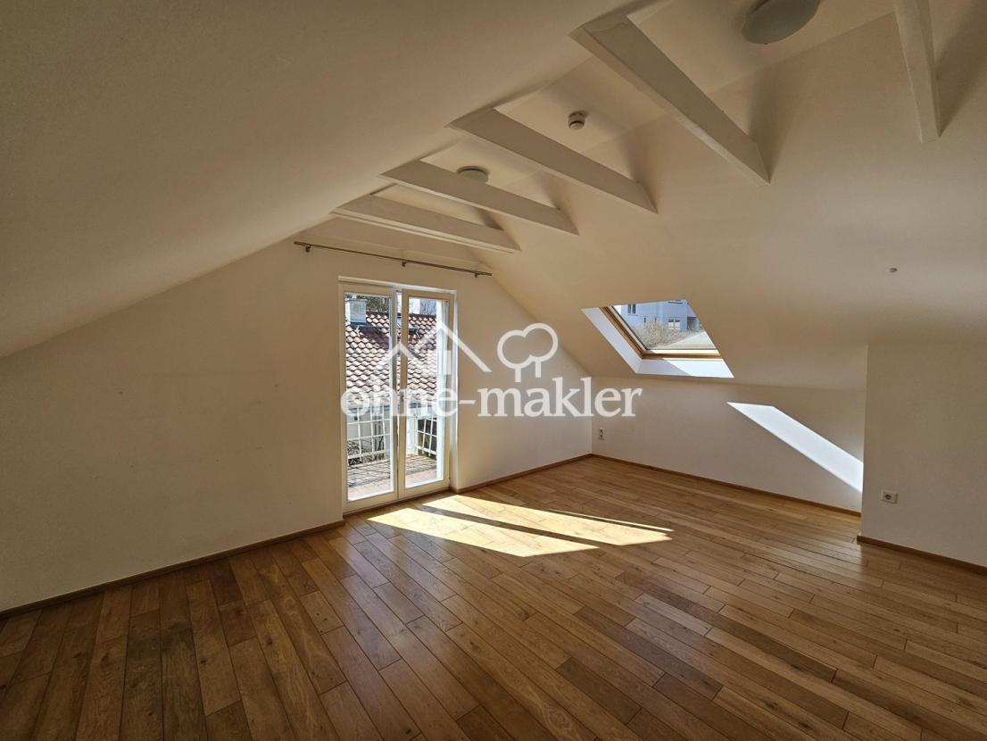 Zimmer 1 OG
