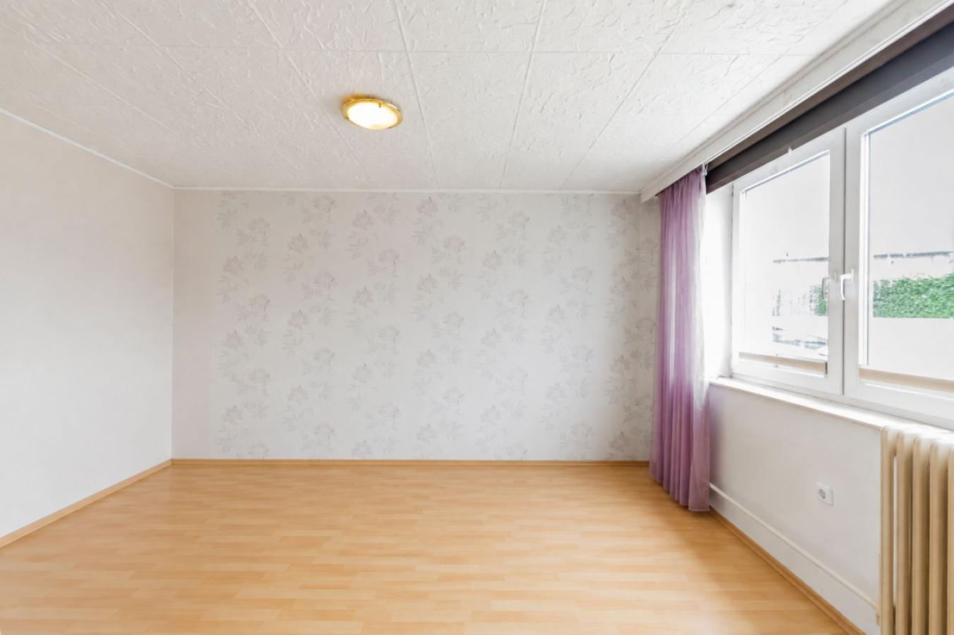 Schlafzimmer od. Büro im EG