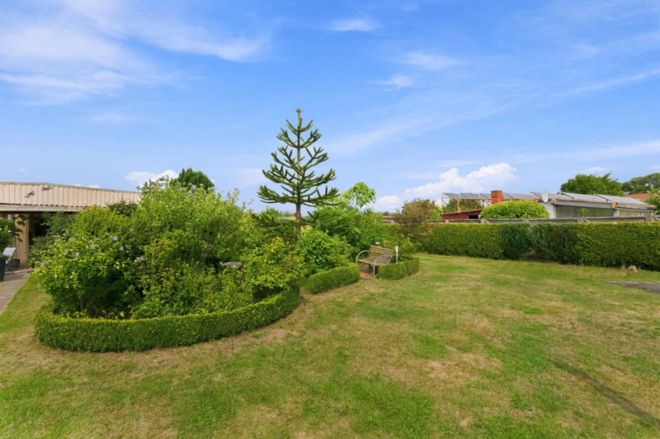 Parkähnlich angelegter Garten