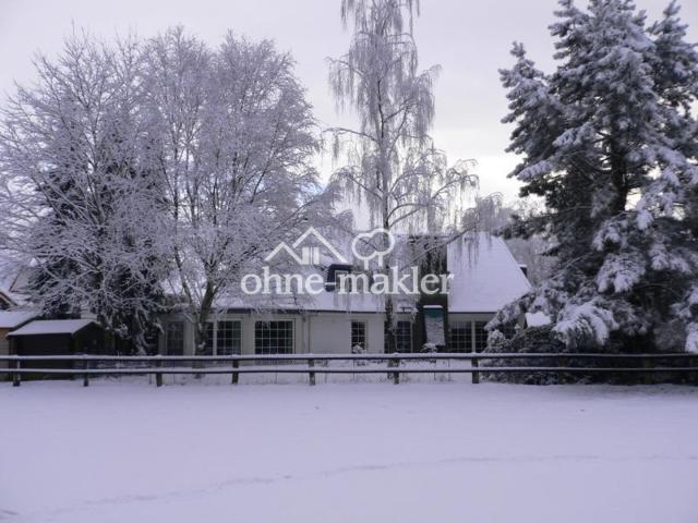 Hausansicht hinten im Winter