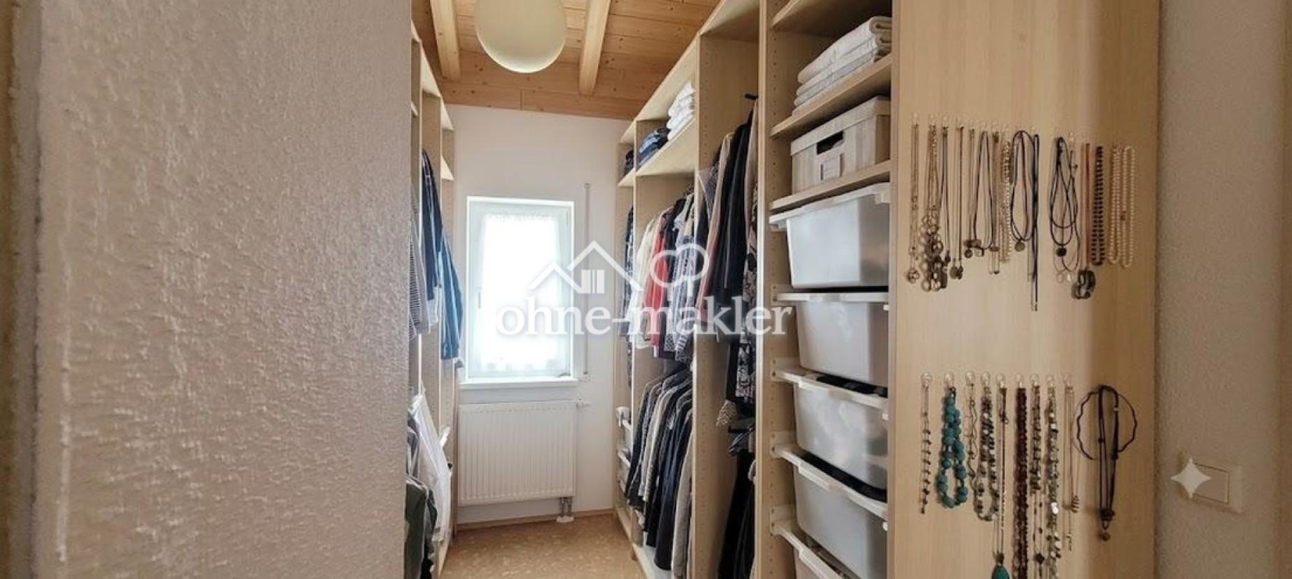 Walking Closet Eltern OG