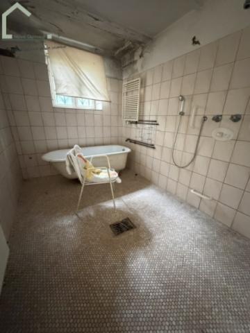 Bad im Keller