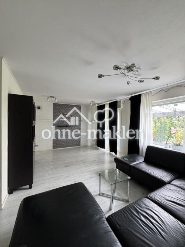 Wohnzimmer Blick zur Terrasse