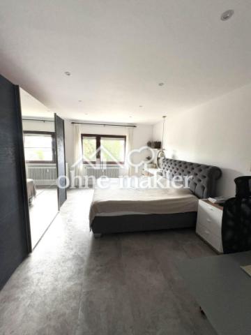 Schlafzimmer Eltern