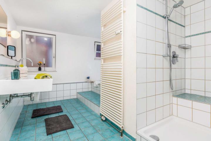 Badezimmer 3.OG
