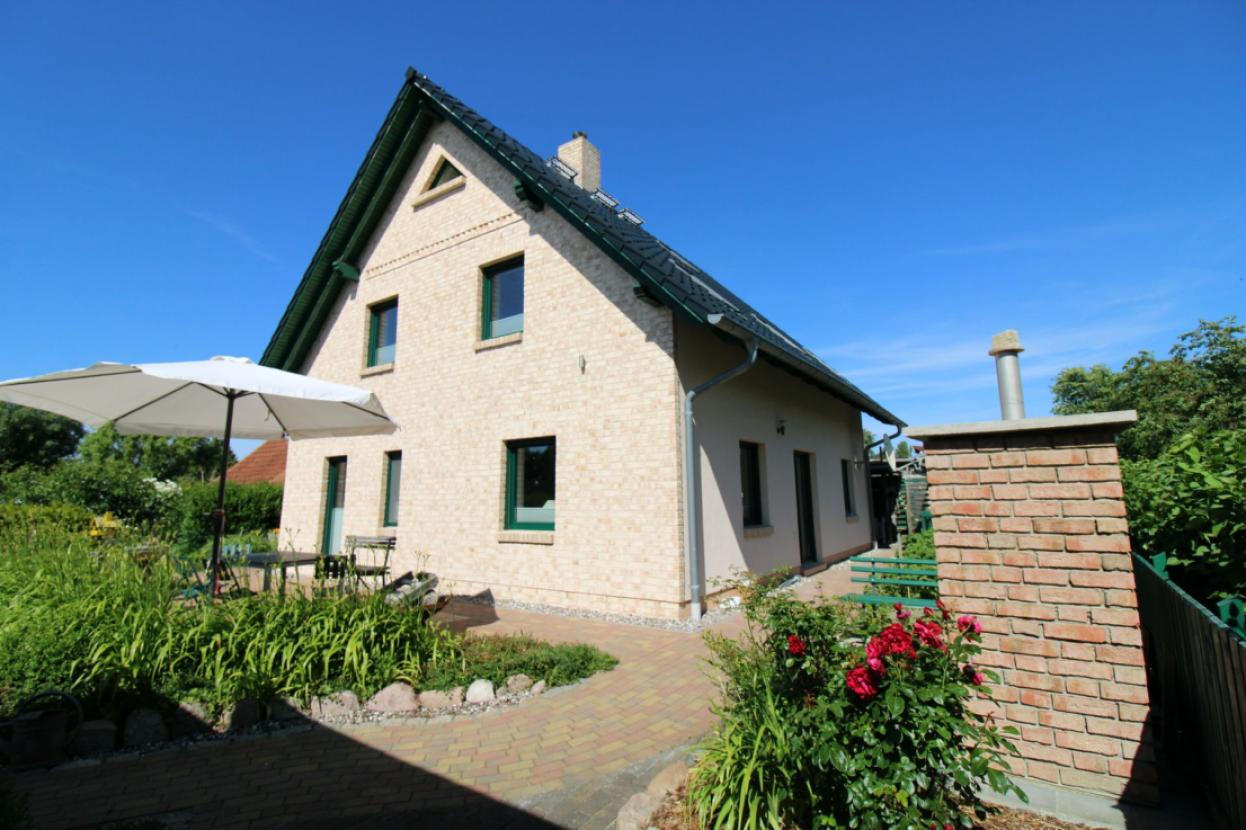 Haus mit Terrasse