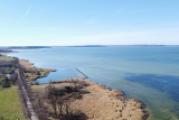 Großer Jasmunder Bodden mit Strand