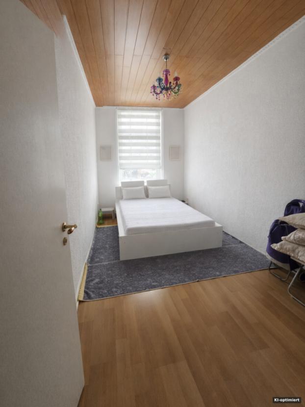 KI-optimiert – Schlafzimmer