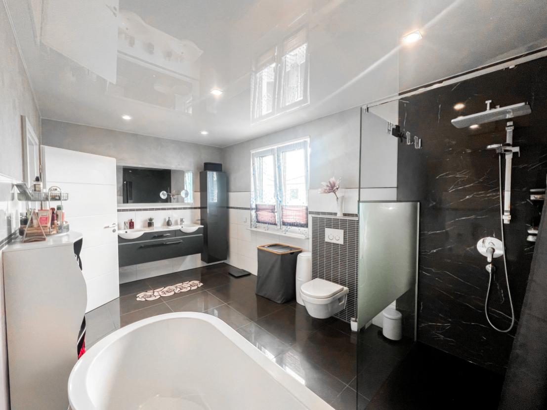 OG Badezimmer 1