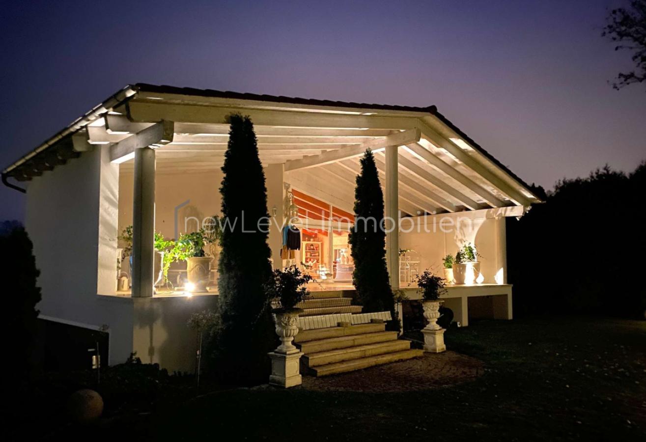 Überdachte Terrasse