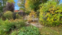 Idyllischer Garten