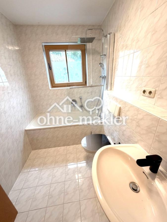 Bad mit Fenster