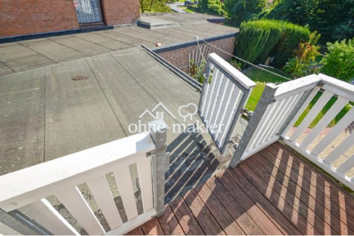 Balkon klein (Dachterrasse)