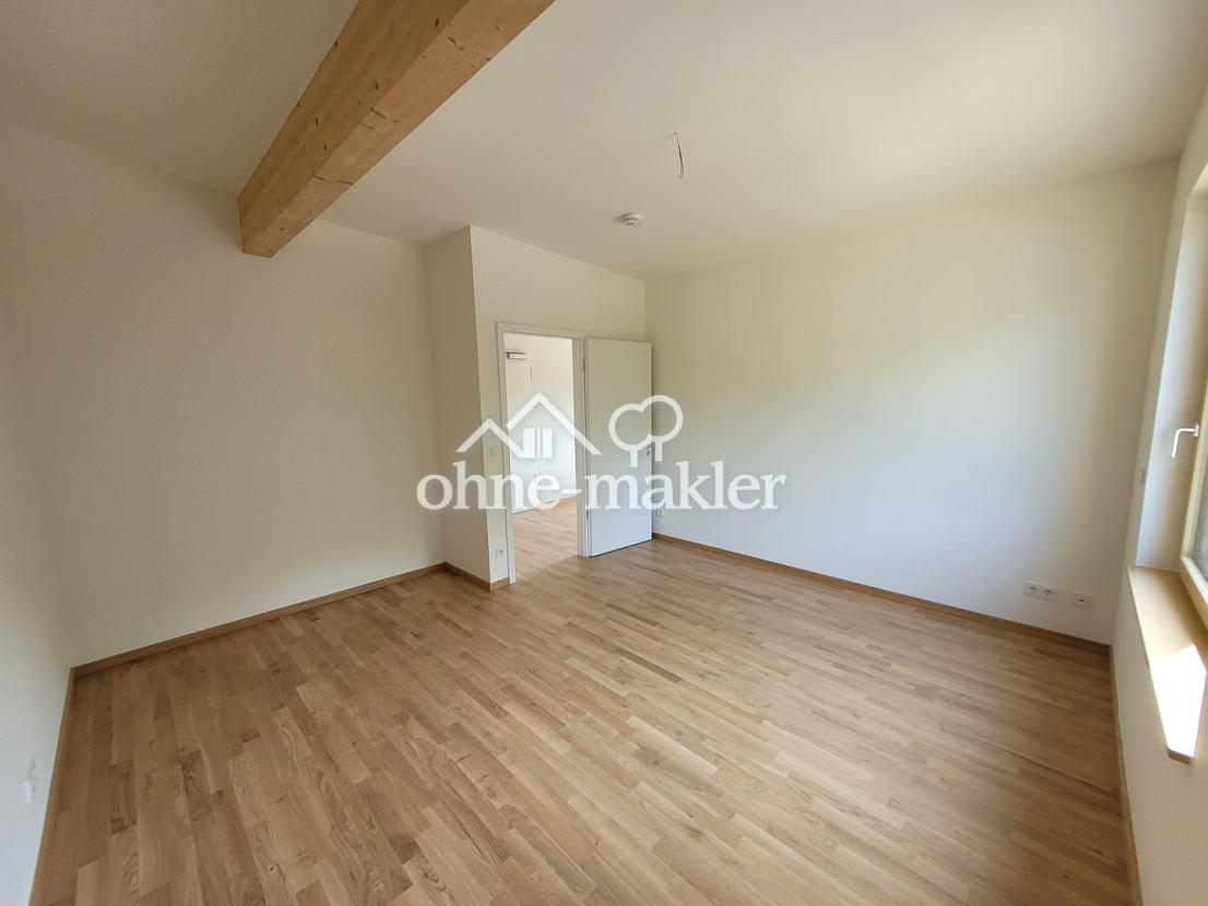 Schlafzimmer (2)