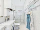 Badezimmer (EG)