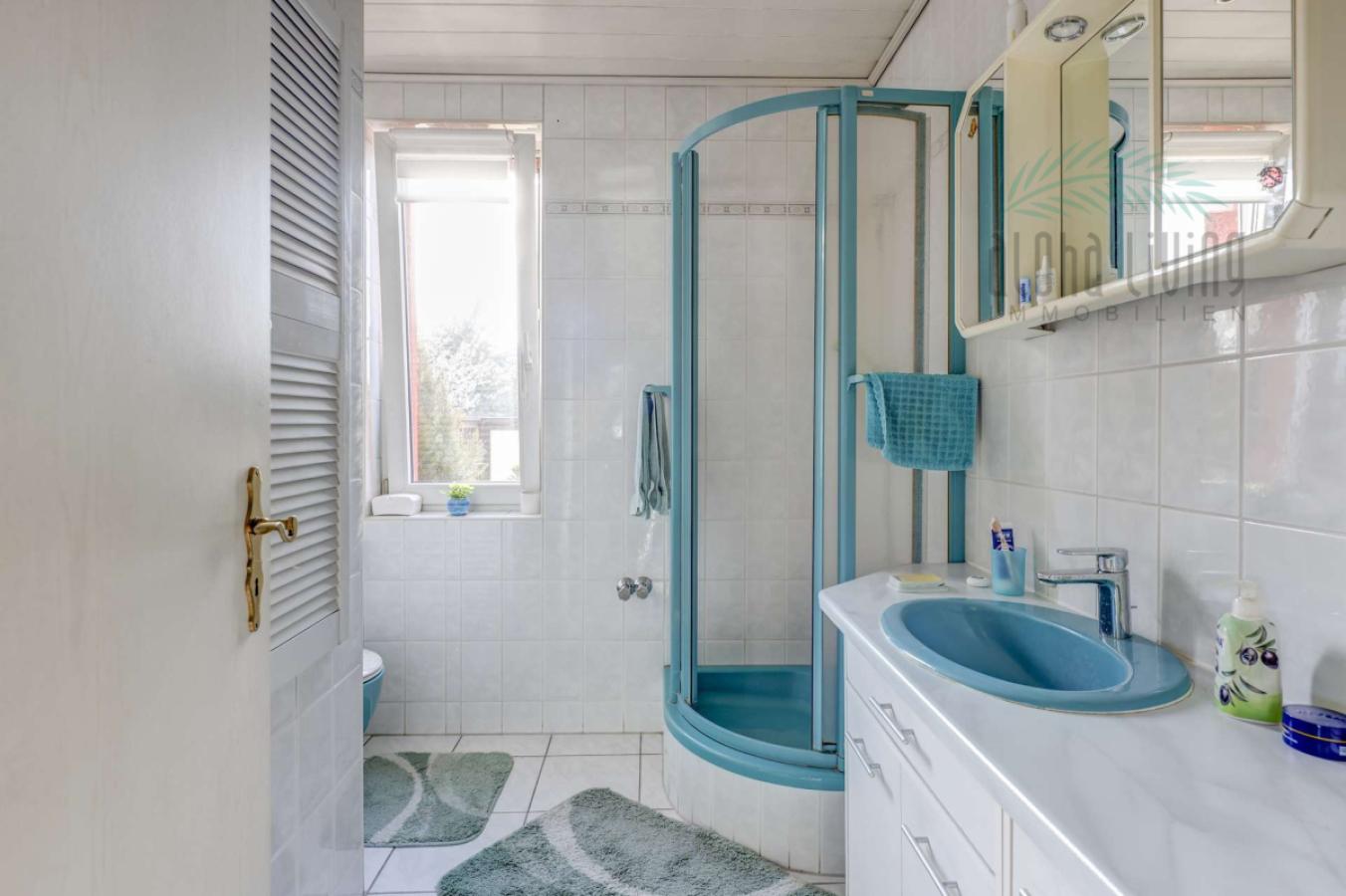 Badezimmer (OG)