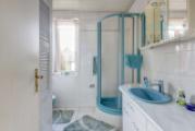 Badezimmer (OG)
