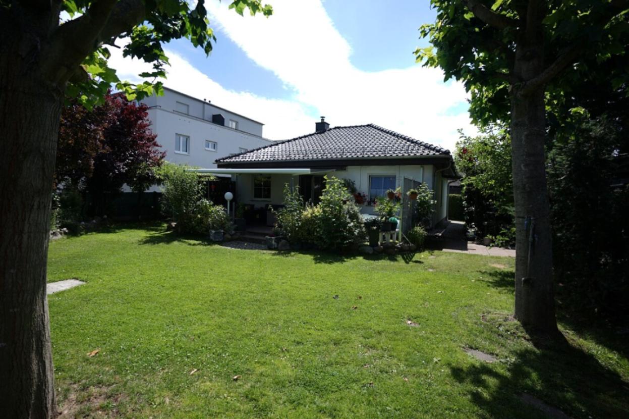 Haus Gartenansicht 