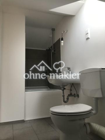 DG WC mit Duschwanne