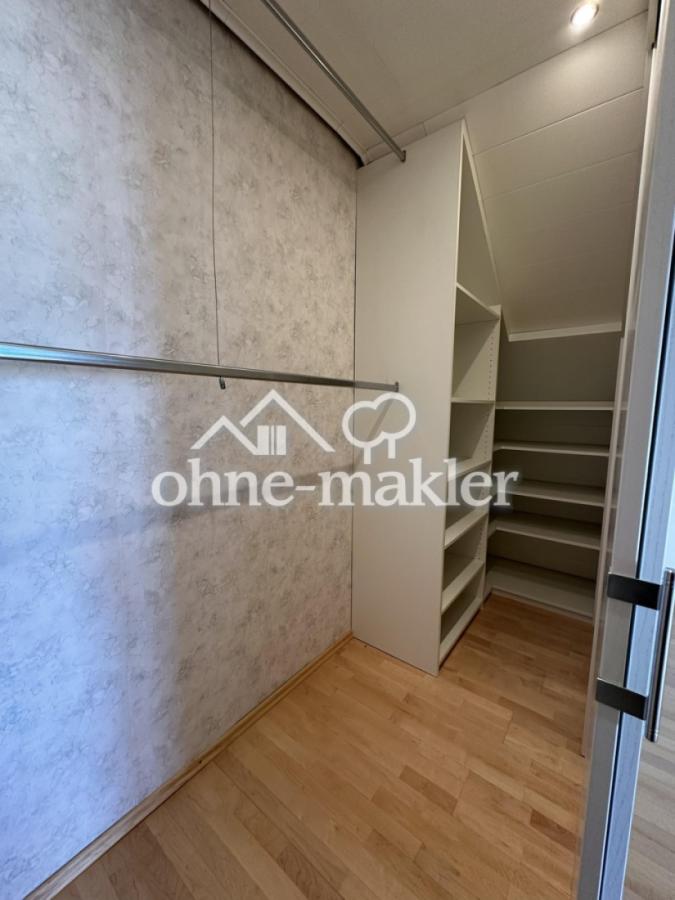 begehbarer Kleiderschrank