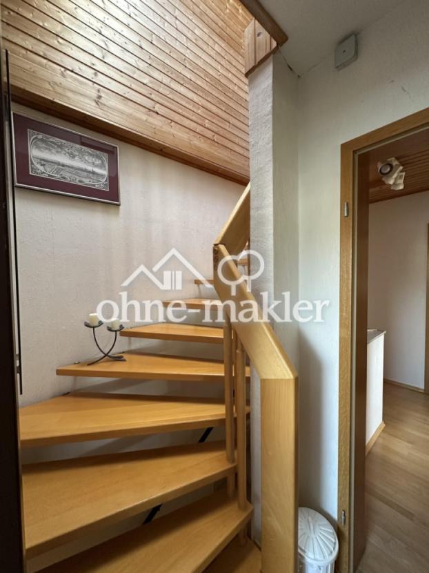 Treppe zum Dachgeschoss