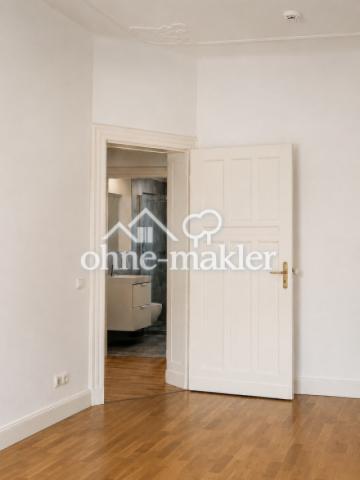 Wohnzimmer Blick ins Bad