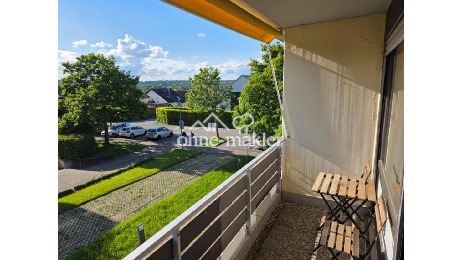 Zimmer links: Balkon