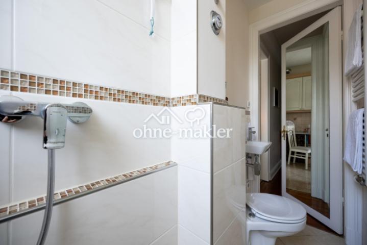 Dusche / WC separat