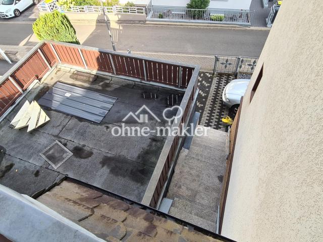 Garage + Stellplatz