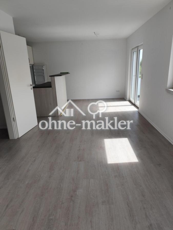 Wohnzimmer links mit Küche