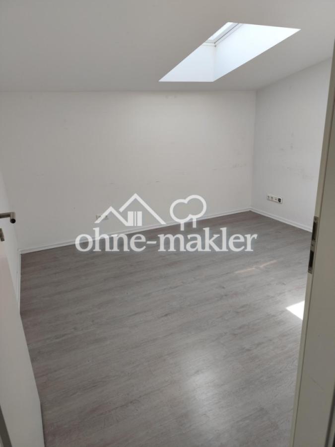 Schlafzimmer2 von der Tür aus