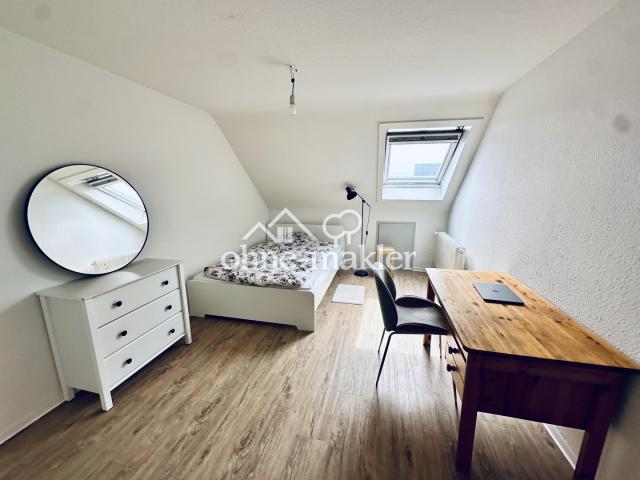 Zimmer 2 mit Möblierung