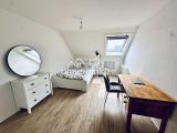 Zimmer 2 mit Möblierung