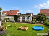 Familiengarten - KI generiert