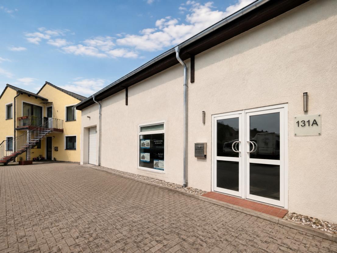 Gewerbehalle Eingang
