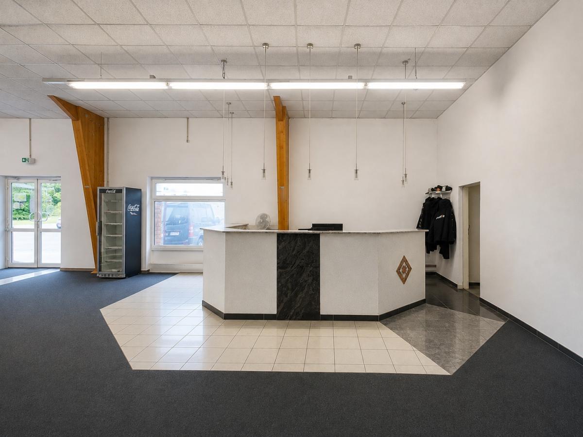 Gewerbehalle Showroom