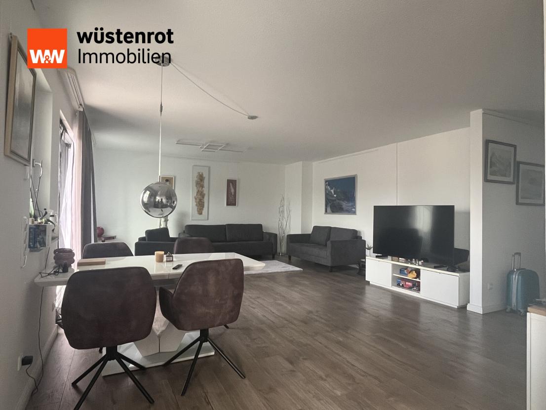 Wohn- Esszimmer
