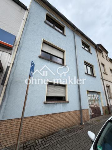Rückseite und Garage