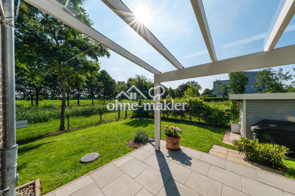 Südterrasse mit Grünblick