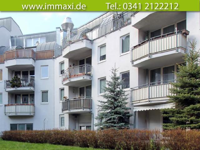 Hausansicht-mit-Dachterrasse