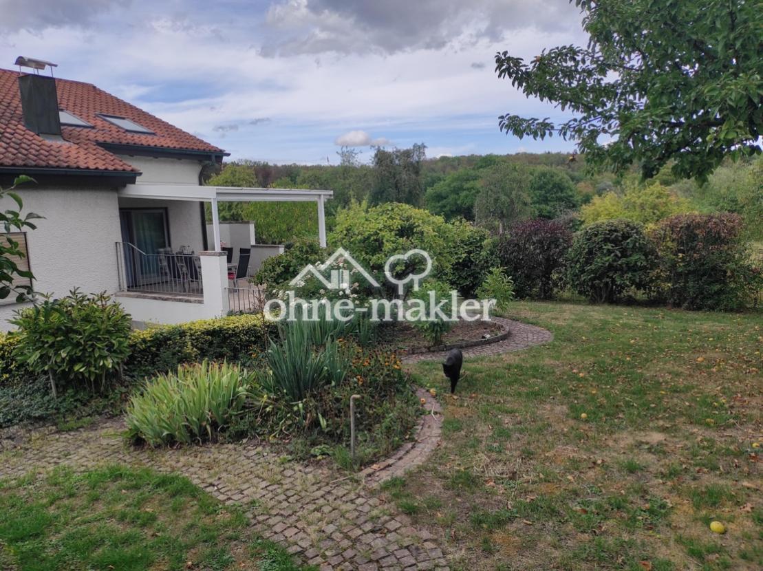 Terrasse mit Blick zur Natur