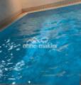 Pool mit Wasser