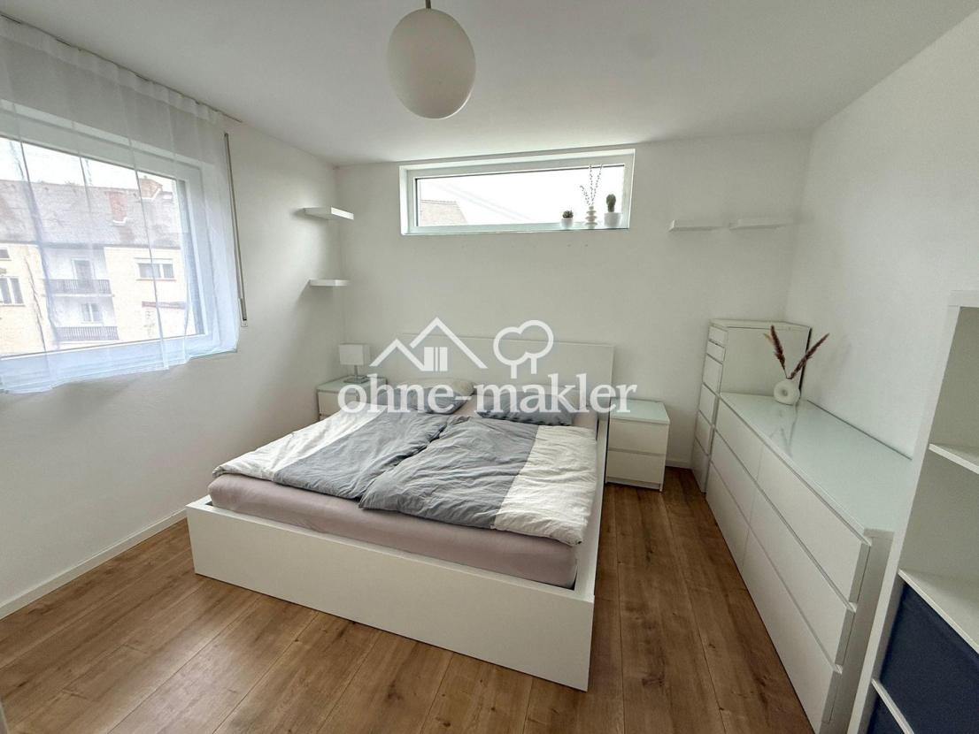 Schlafzimmer 1