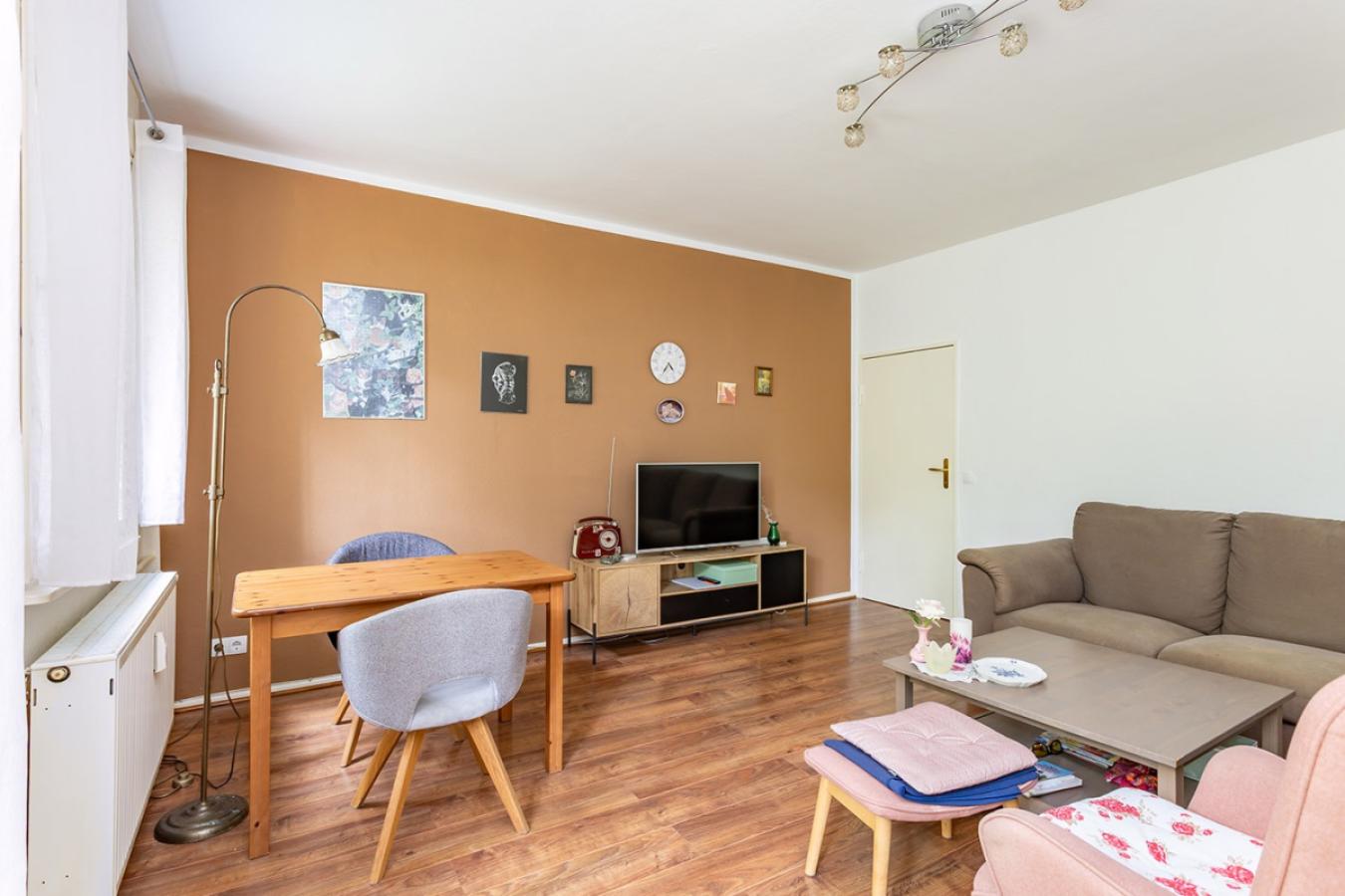 Wohn- und Esszimmer - Ansicht 1