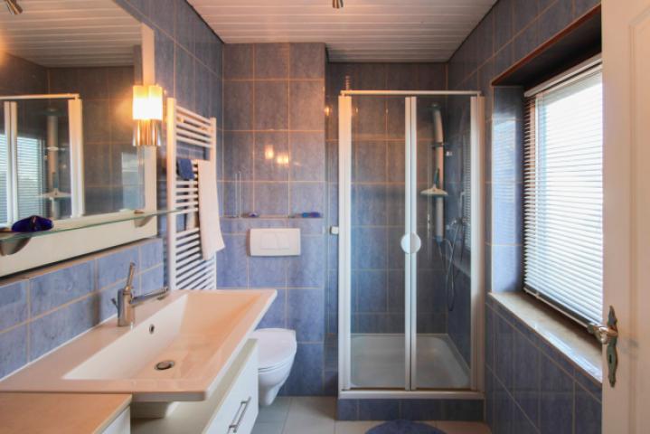 Badezimmer DG