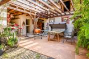 10 Terrasse mit Bar