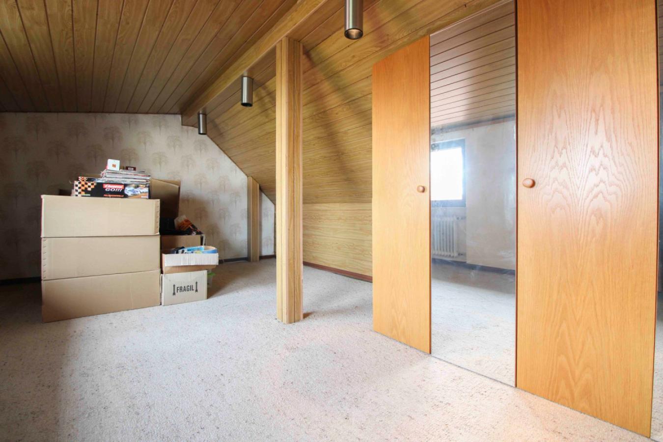 Schlafzimmer DG
